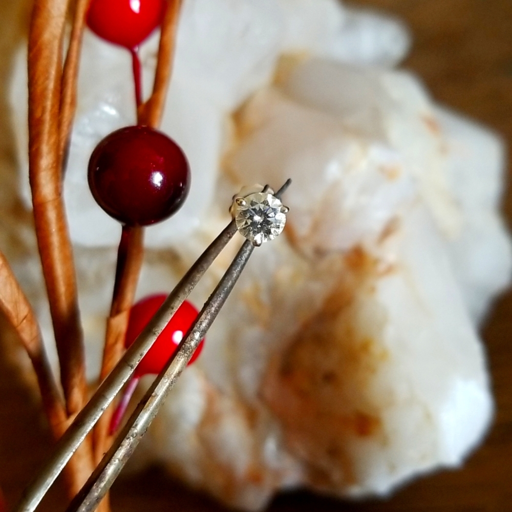 Leo .36ct Round Diamond Stud